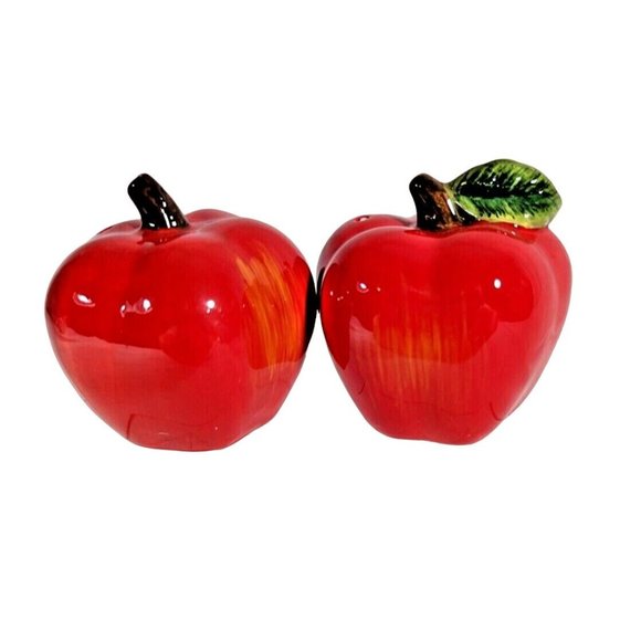 Better Homes and Gardens Orchard Apple Salt Pepper Shaker Set Red Green Fruit - Picture 1 of 4